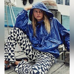 NWT Spring Showers Solid Rain Jacket